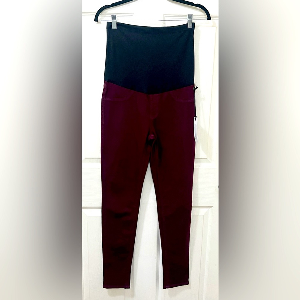 New JUST BLACK Classic Maroon Maternity Pants Size Small